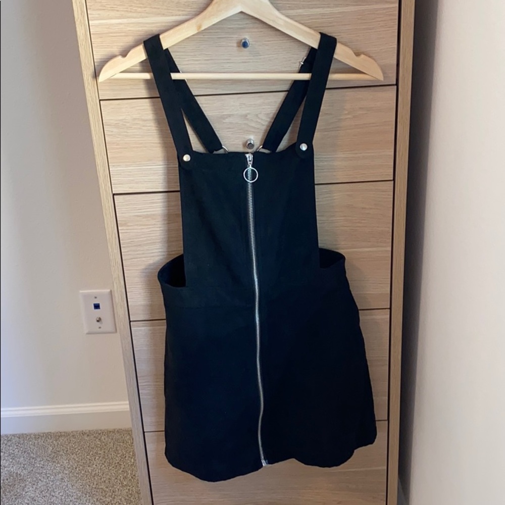 black dress